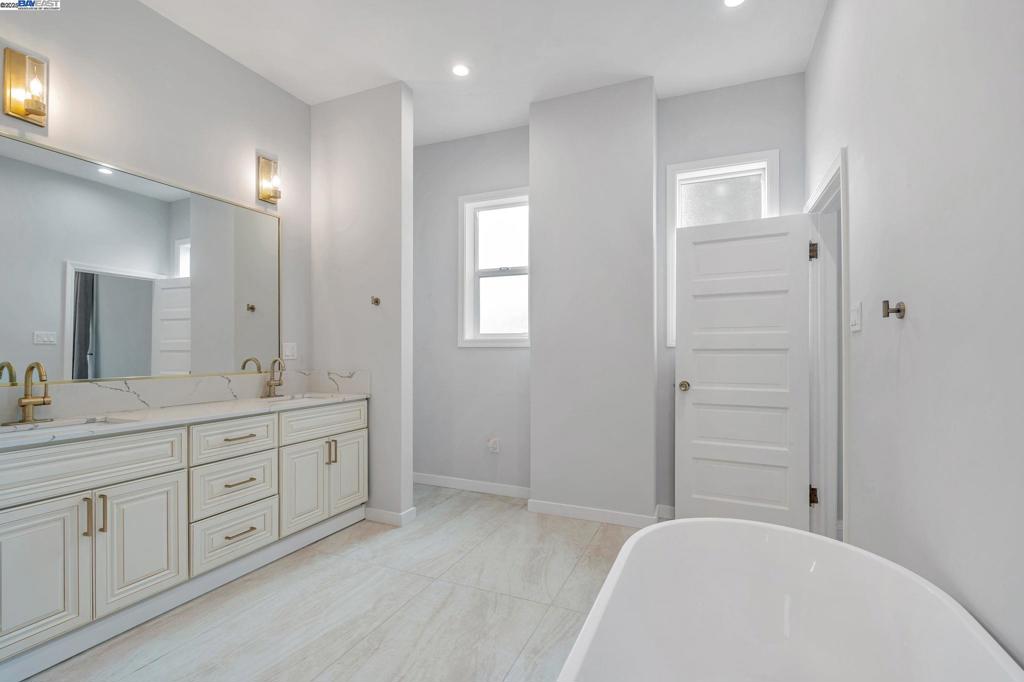 MANTECA - Residential