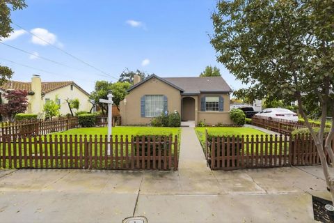 Photo of 77 Sunnyslope Avenue, San Jose, CA 95127 (MLS # ML82028173)
