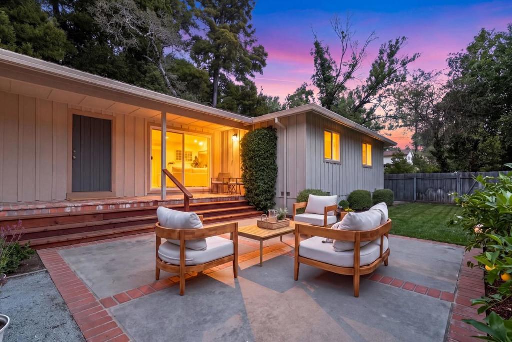 22 Pasatiempo Drive