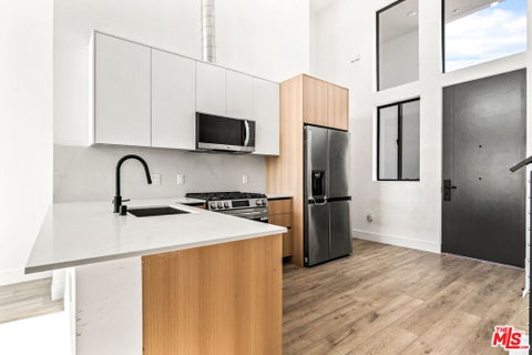 Photo of 11013 Hartsook Street #403, North Hollywood, CA 91601 (MLS # 26867441)
