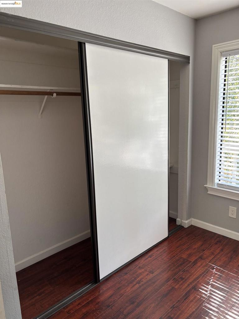 COUNTRY VILLAGE - Residential