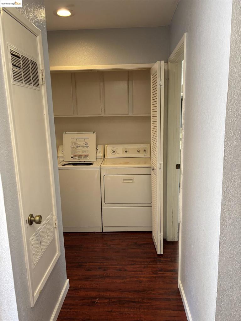 COUNTRY VILLAGE - Residential