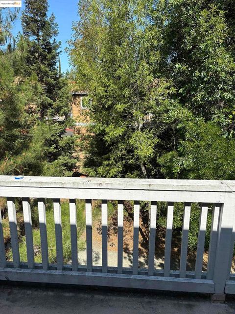 388 388 Mill Rd Martinez CA 94553