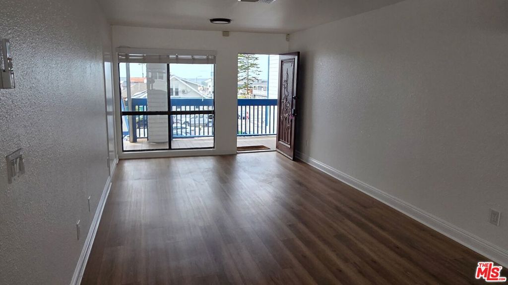 950 Hermosa Avenue 108