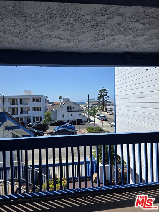 950 Hermosa Avenue 108