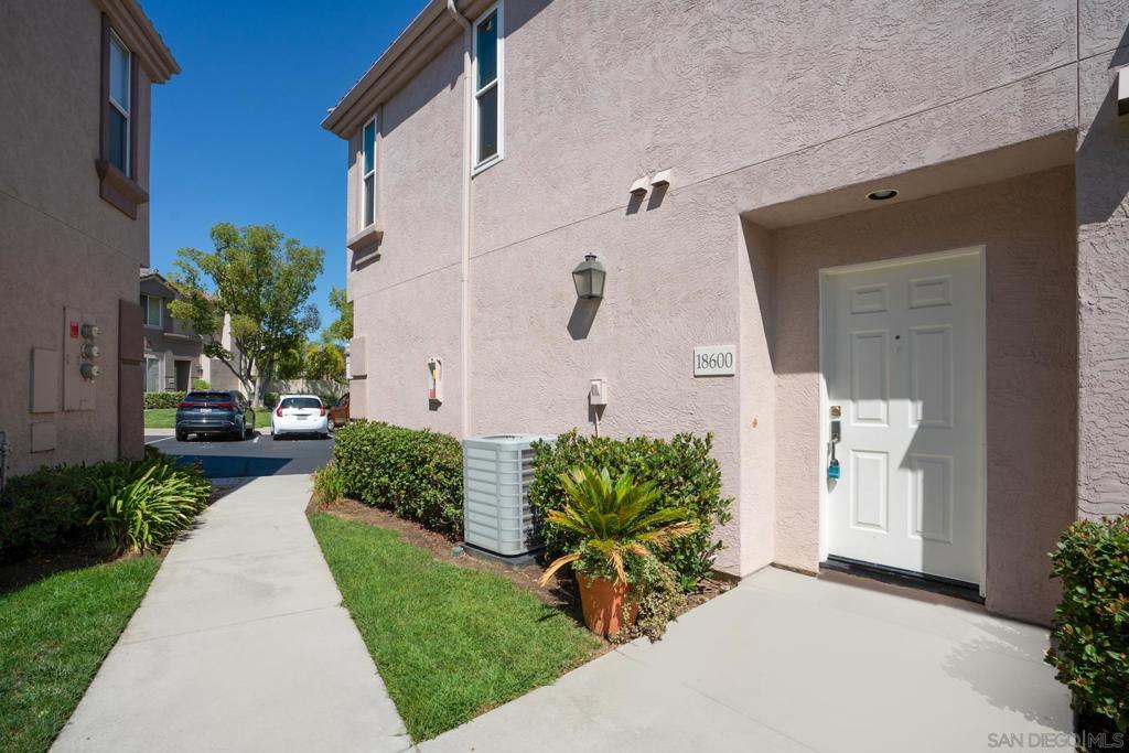 18600 Caminito Pasadero