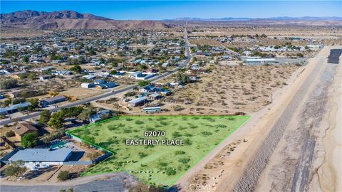 Photo of 62070 Easterly Place, Joshua Tree, CA 92252 (MLS # JT25234703) Photo of 62070 Easterly Place, Joshua Tree, CA 92252 (MLS # JT25234703)