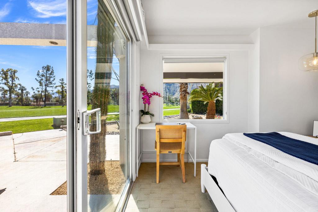 Thunderbird C.C. - Residential