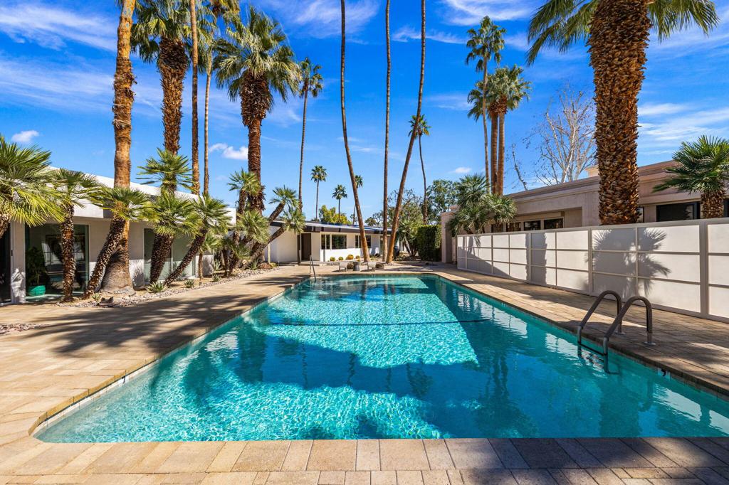 Thunderbird C.C. - Residential