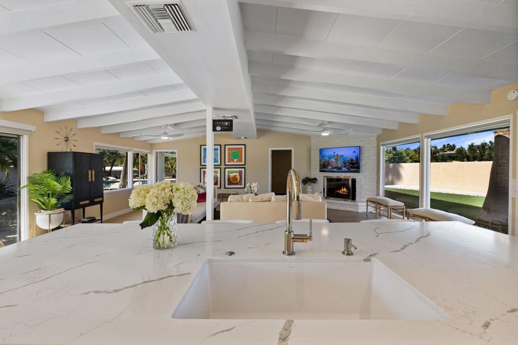 Thunderbird C.C. - Residential