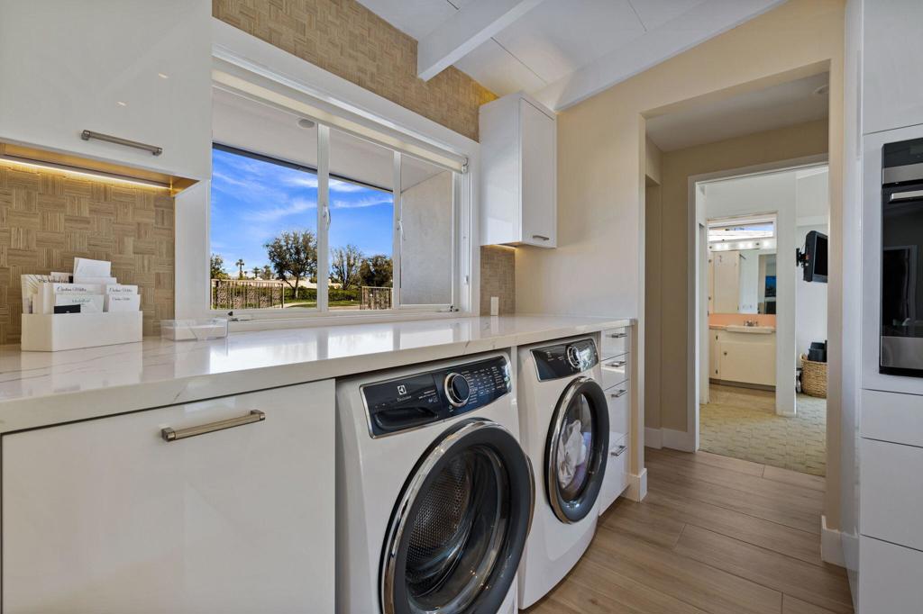 Thunderbird C.C. - Residential