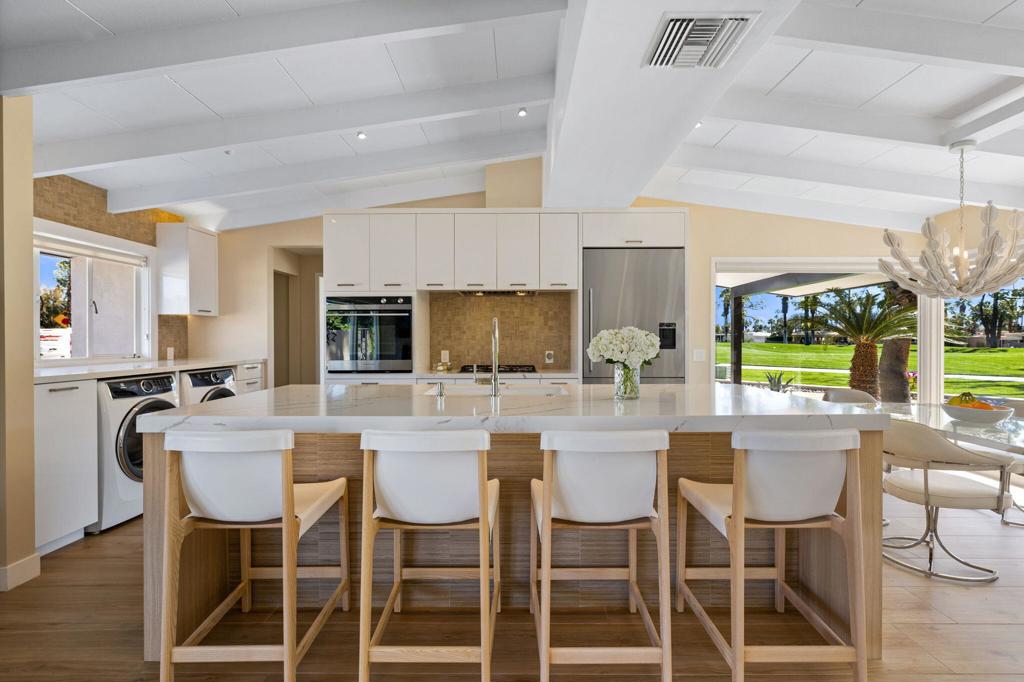 Thunderbird C.C. - Residential