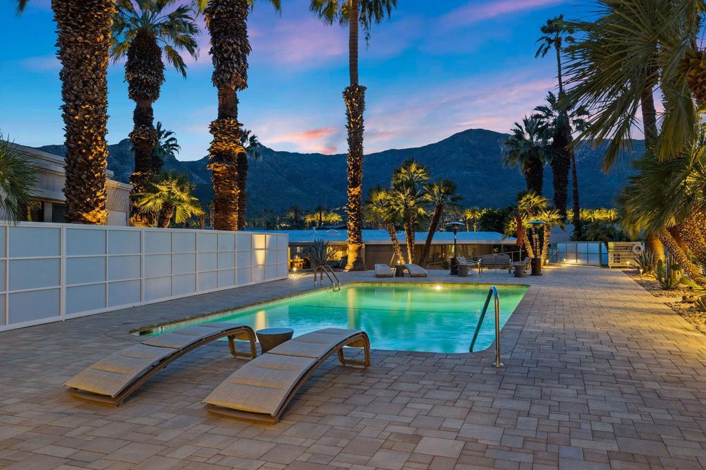 Thunderbird C.C. - Residential