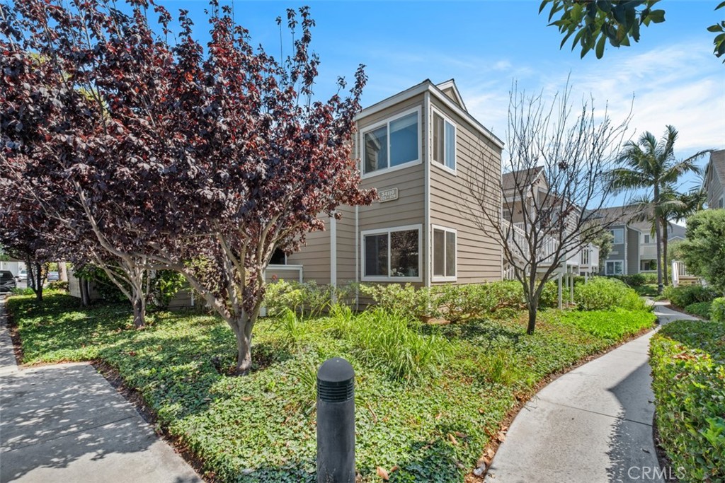 JUST STEPS TO STRANDS BEACH and BEAUTIFUL Dana Point Headland walkways! Lower level, end unit, 2 Bedrooms, 2 Bathrooms, light and bright kitchen, large living area, two patios and inside laundry. This newly painted home features updated kitchen and bathrooms with granite counters, newer dual pane windows and sliders, newer upgraded tile flooring, new designer carpet and upgraded baseboards and molding. Each room has a ceiling/light fan. Full size washer and dryer and refrigerator included. ONE OF THE BEST LOCATIONS OF THESE UNITS TO COME UP IN A LONG TIME with excellent sun exposure at end of units for added privacy and serenity. Niguel Beach Terrace is located on the OCEAN side of Pacific
Coast Highway near the Ritz Carlton, St. Regis Hotel, and Dana Point Harbor. HOA pays for water, hot water and trash and sewer.
All you pay is Electric. Amenities include Association Club House, Ocean View Swimming Pool and Spa and an another Spa towards
back of complex. Check out supplements for Rules and Regulations on Pet Restrictions. Community has EV Charging Stations! All kitchen appliances are brand new - never used (refrigerator with ice maker, dishwasher, and electric range with air fry and griddle, and WiFi capability). NO PETS! NO SMOKERS!