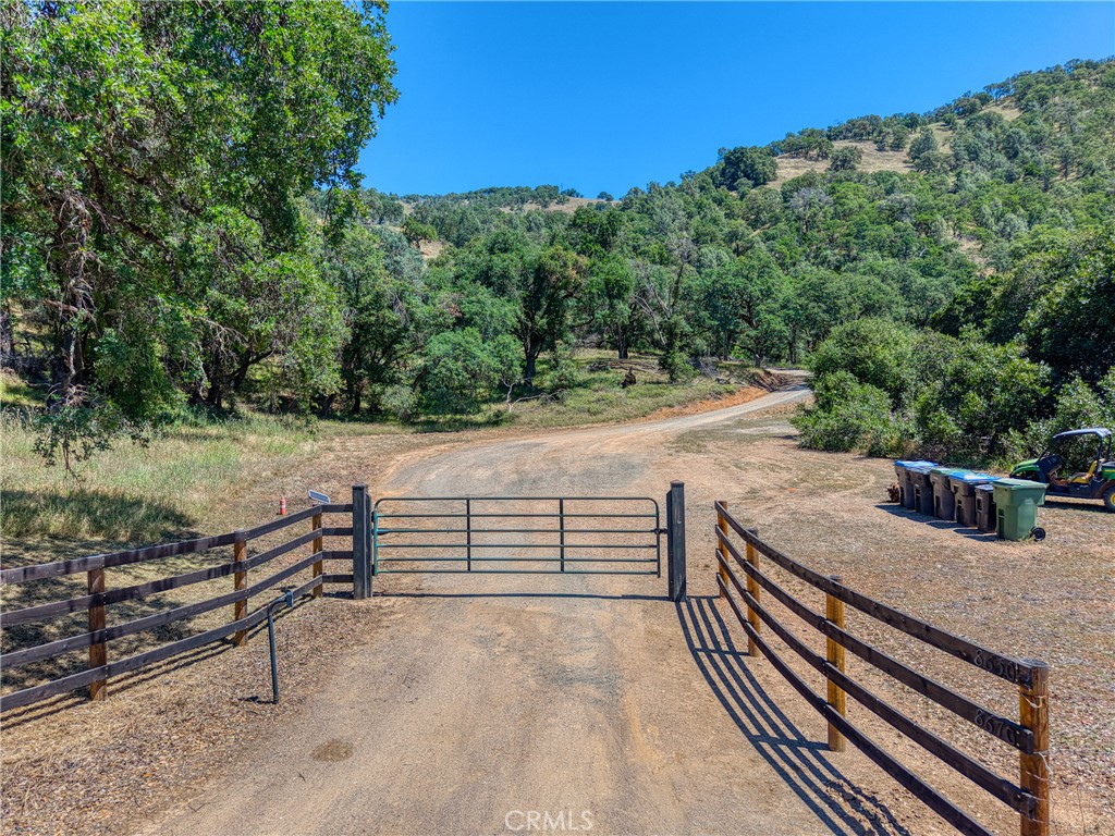 8520 E Highway 20
