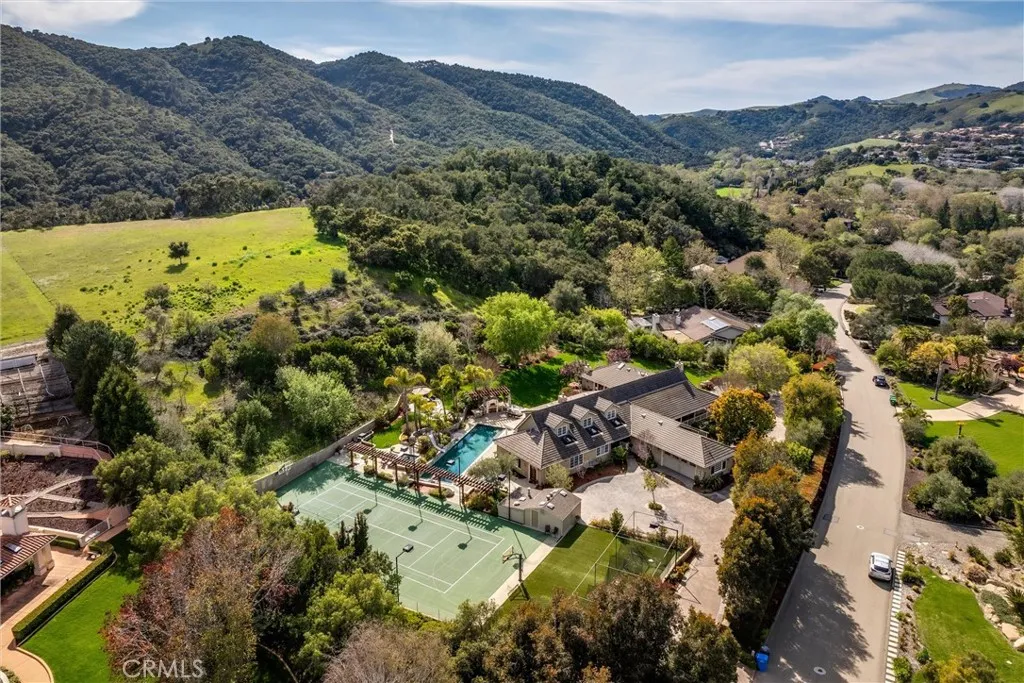 Avila Beach, California 93405, United States, 7 Bedrooms Bedrooms, ,6 BathroomsBathrooms,Residential,Active,169339