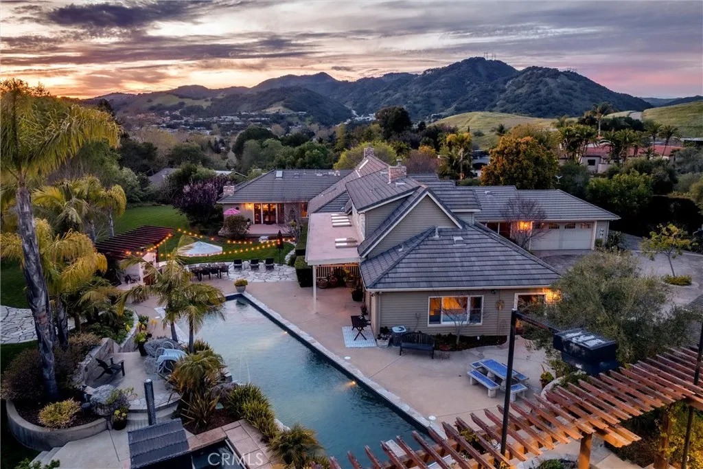 Avila Beach, California 93405, United States, 7 Bedrooms Bedrooms, ,6 BathroomsBathrooms,Residential,Active,169339