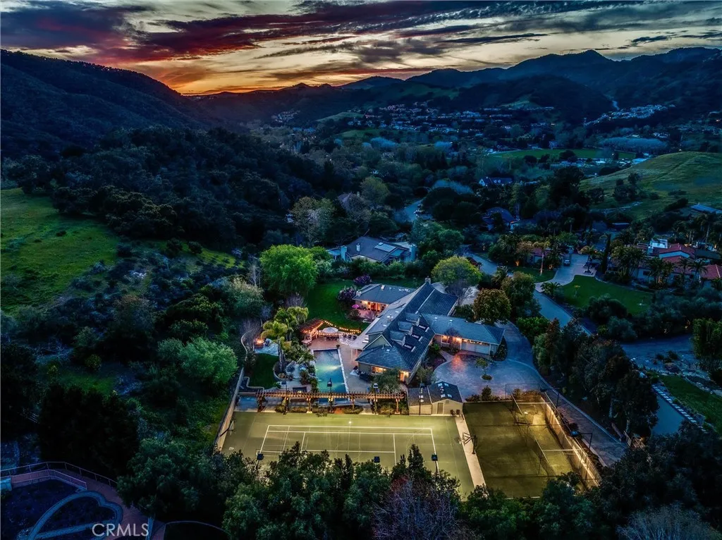 Avila Beach, California 93405, United States, 7 Bedrooms Bedrooms, ,6 BathroomsBathrooms,Residential,Active,169339