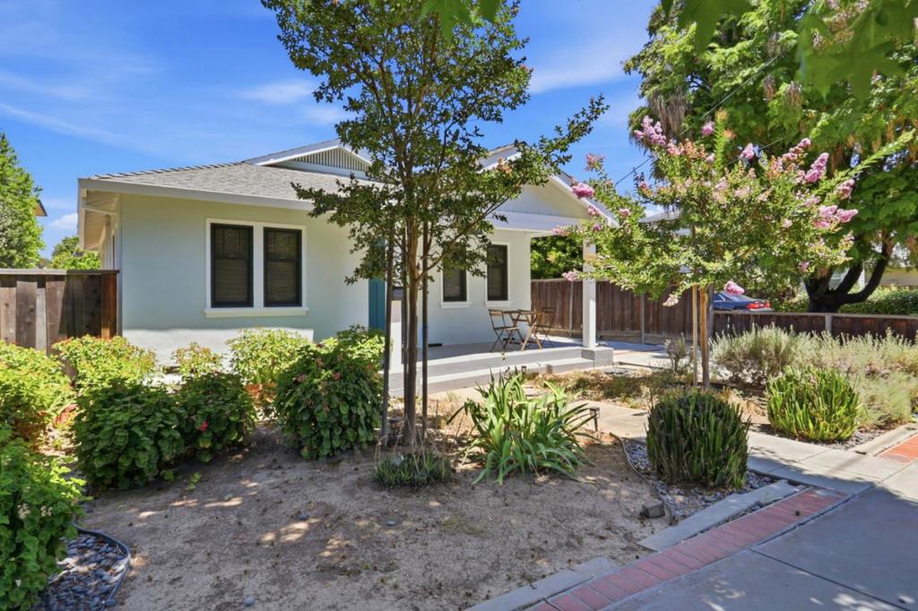 515 Coe Avenue