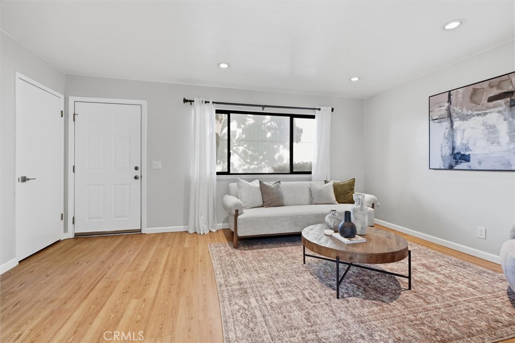 676 N 12th Street 14