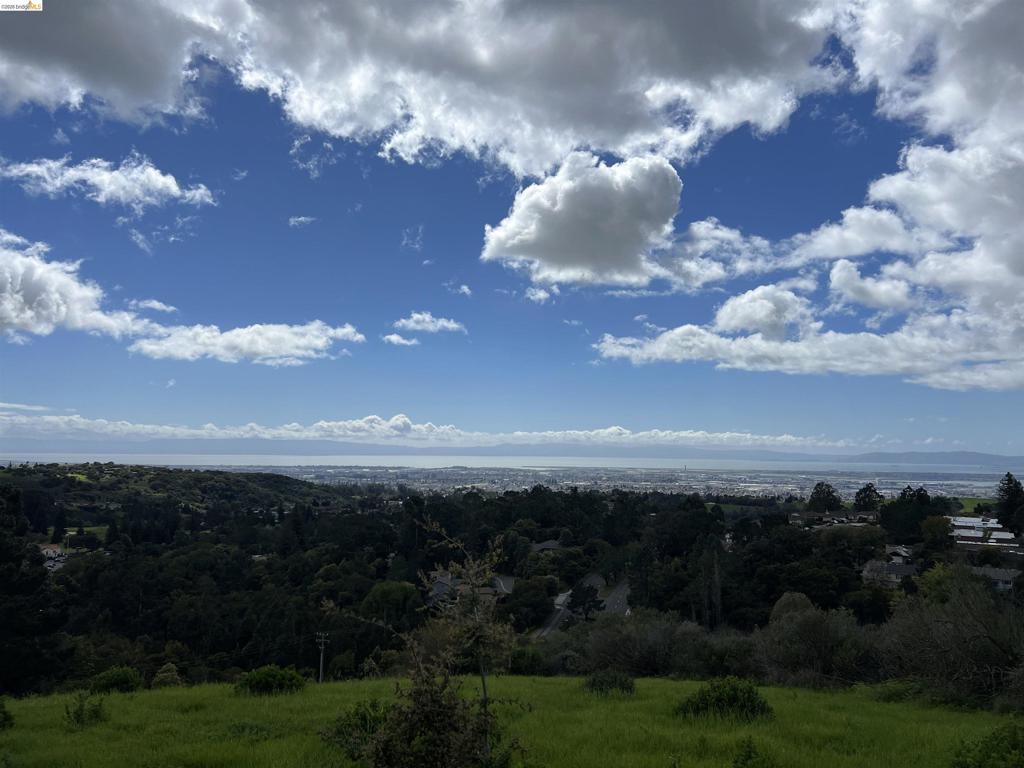 14381 Skyline Blvd