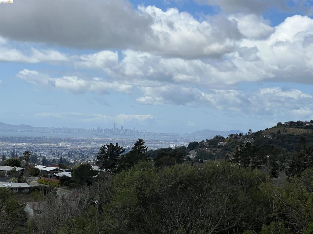14381 Skyline Blvd