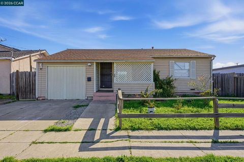 Photo of 362 S 35Th St St, Richmond, CA 94804 (MLS # 41128261)