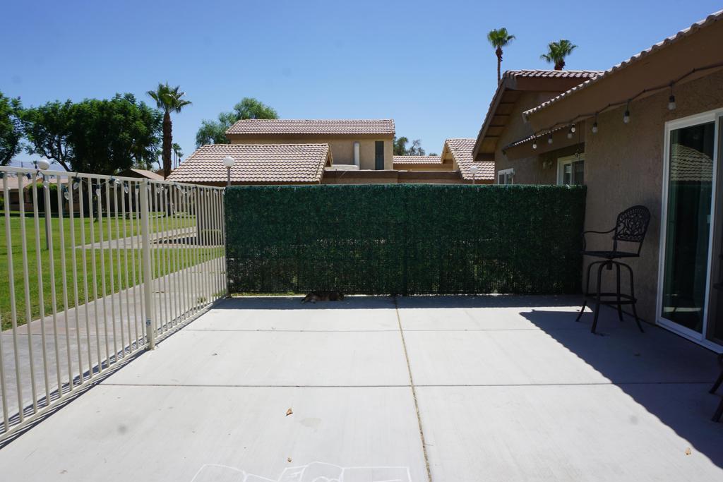 Summer Breeze - Residential