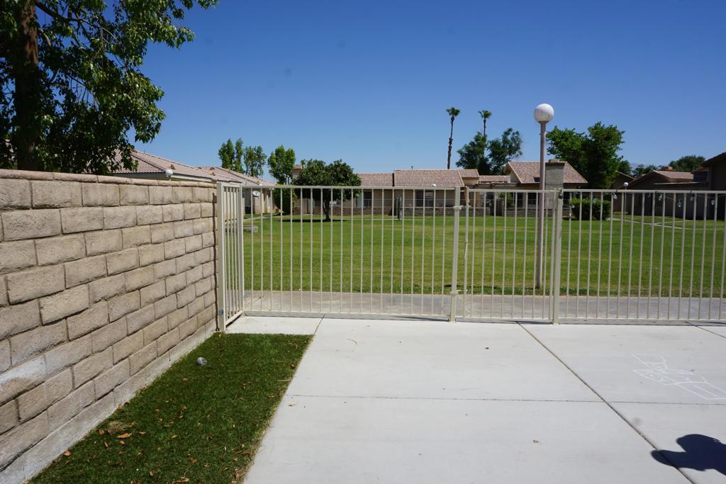 Summer Breeze - Residential