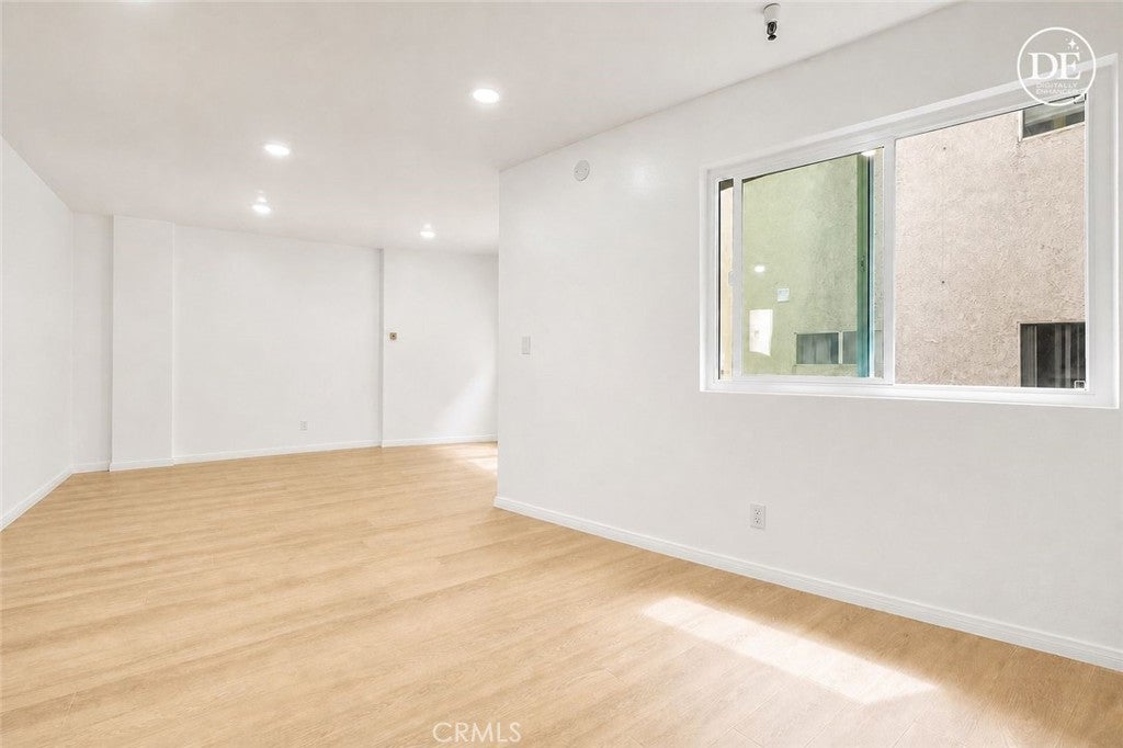 1121 252nd Street 5