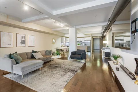 433 Pine Avenue Unit 102, Long Beach, CA 90802 - MLS#: PW26056359