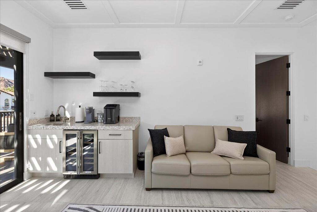 La Quinta Cove - Residential Lease