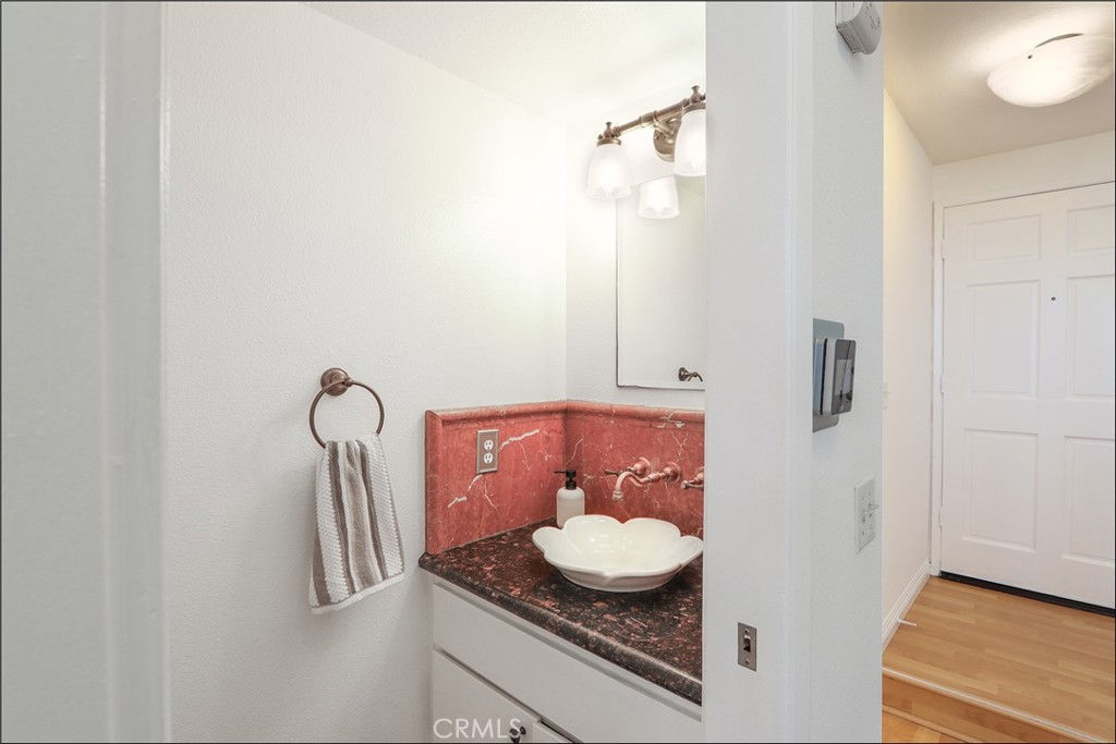 Hillview (HLV) - Residential