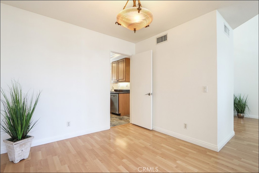 Hillview (HLV) - Residential