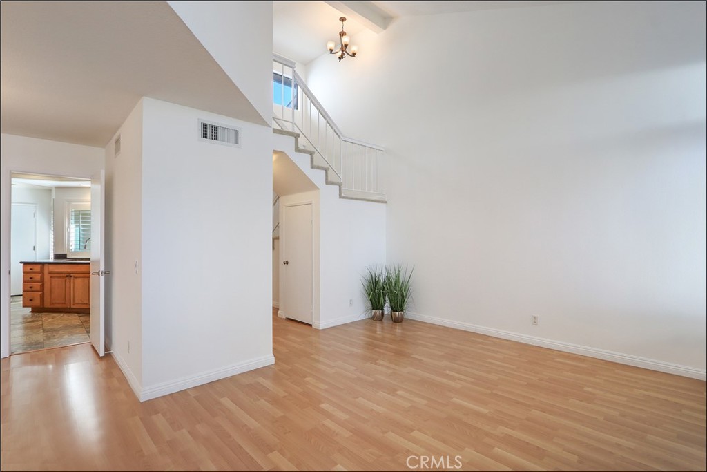 Hillview (HLV) - Residential