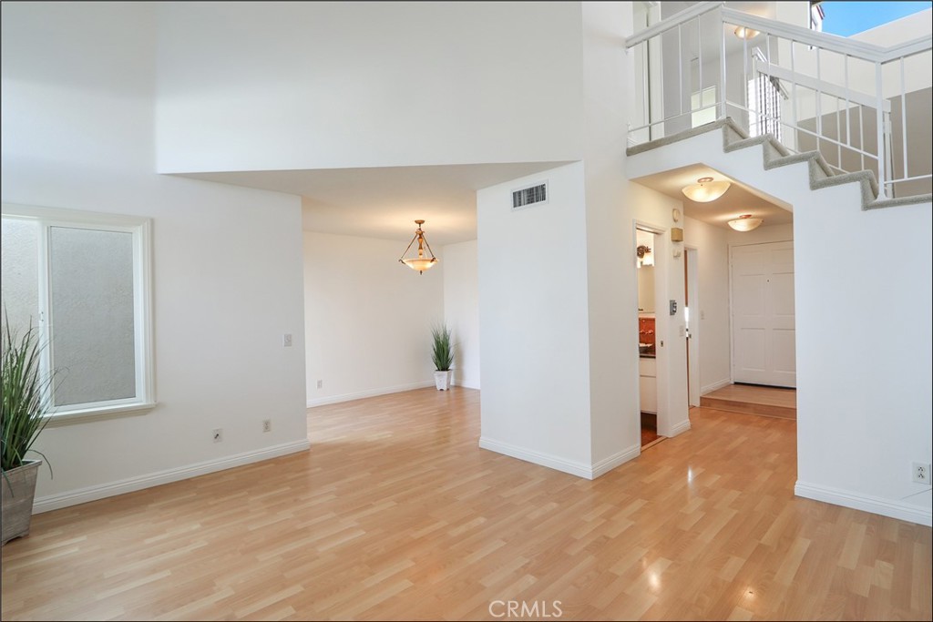 Hillview (HLV) - Residential