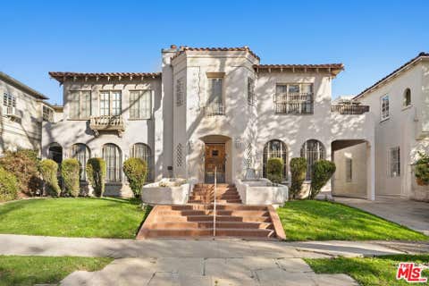 Photo of 112 S Sycamore Avenue, Los Angeles, CA 90036 (MLS # 26874045)