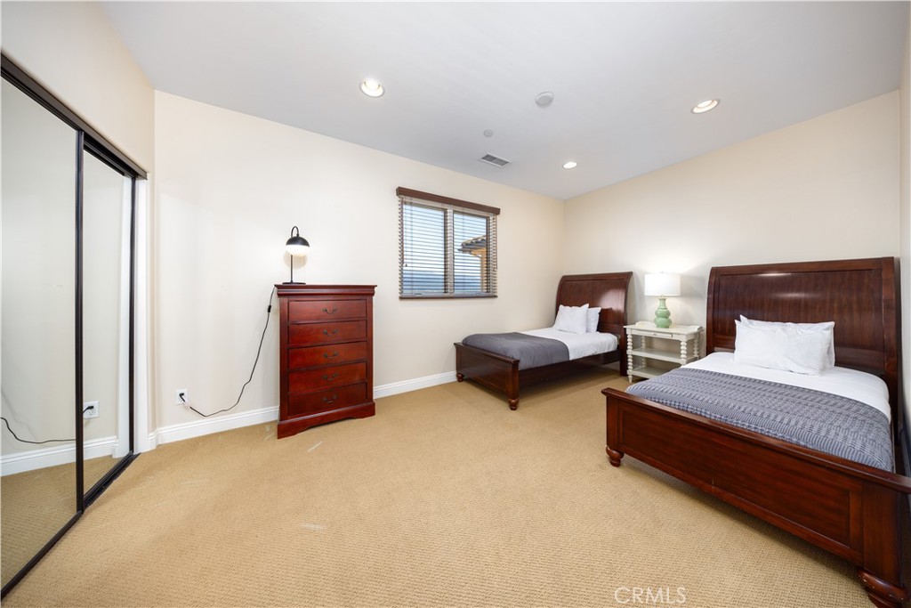 Temecula, California, 92592, United States, 5 Bedrooms Bedrooms, ,4 BathroomsBathrooms,Residential,Active,2025567
