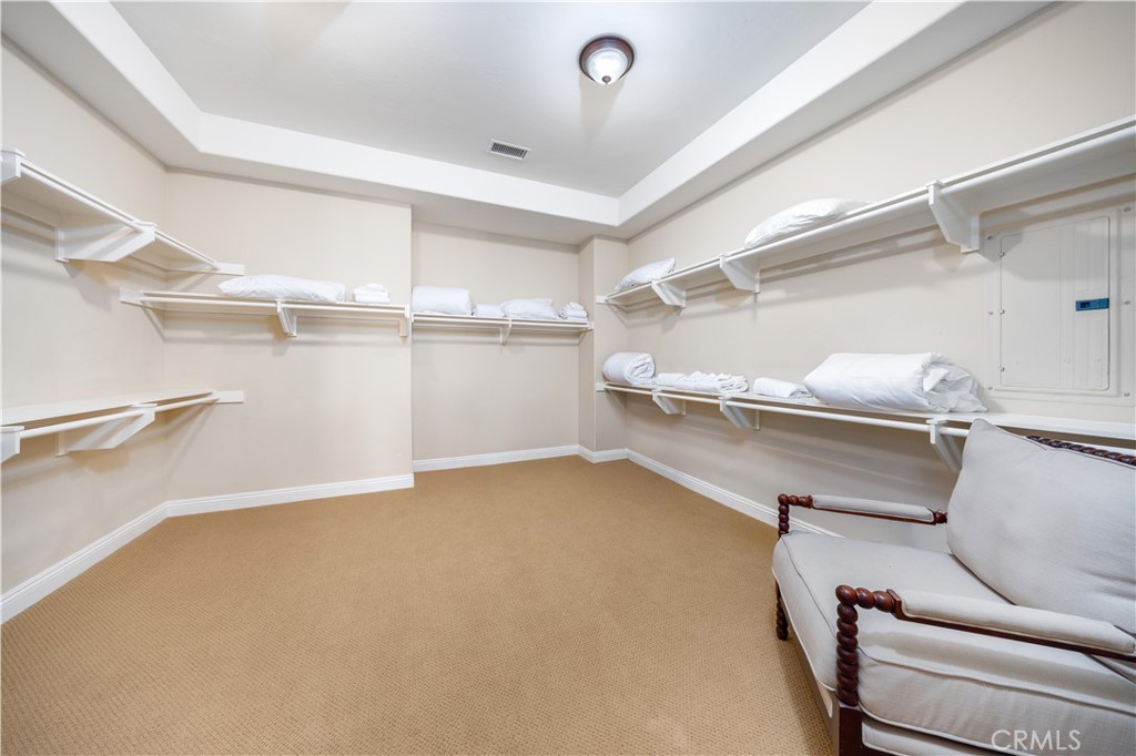 Temecula, California, 92592, United States, 5 Bedrooms Bedrooms, ,4 BathroomsBathrooms,Residential,Active,2025567