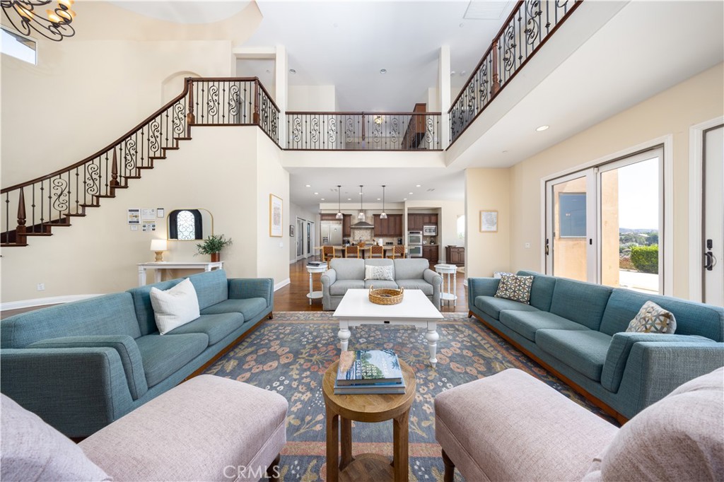 Temecula, California, 92592, United States, 5 Bedrooms Bedrooms, ,4 BathroomsBathrooms,Residential,Active,2025567