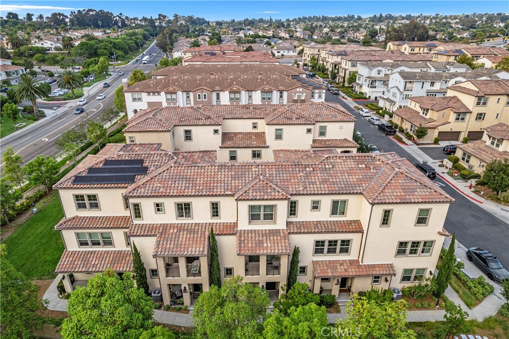 4366 Pacifica Way 7