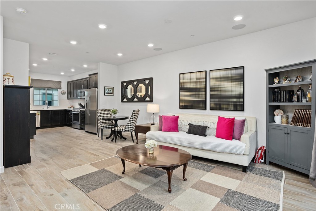 4366 Pacifica Way 7