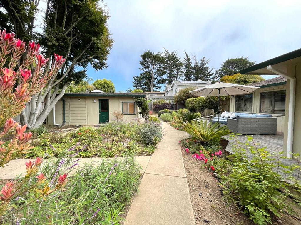 215 Lamanda Drive