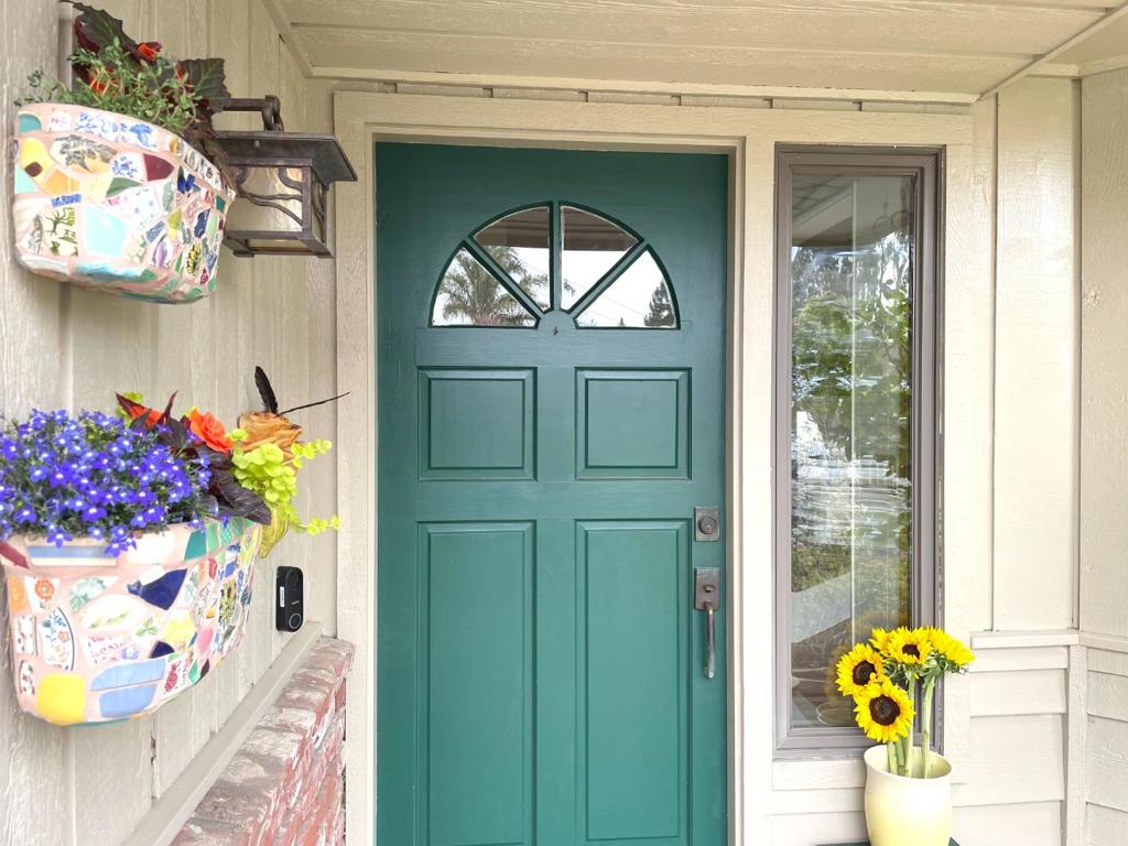 215 Lamanda Drive