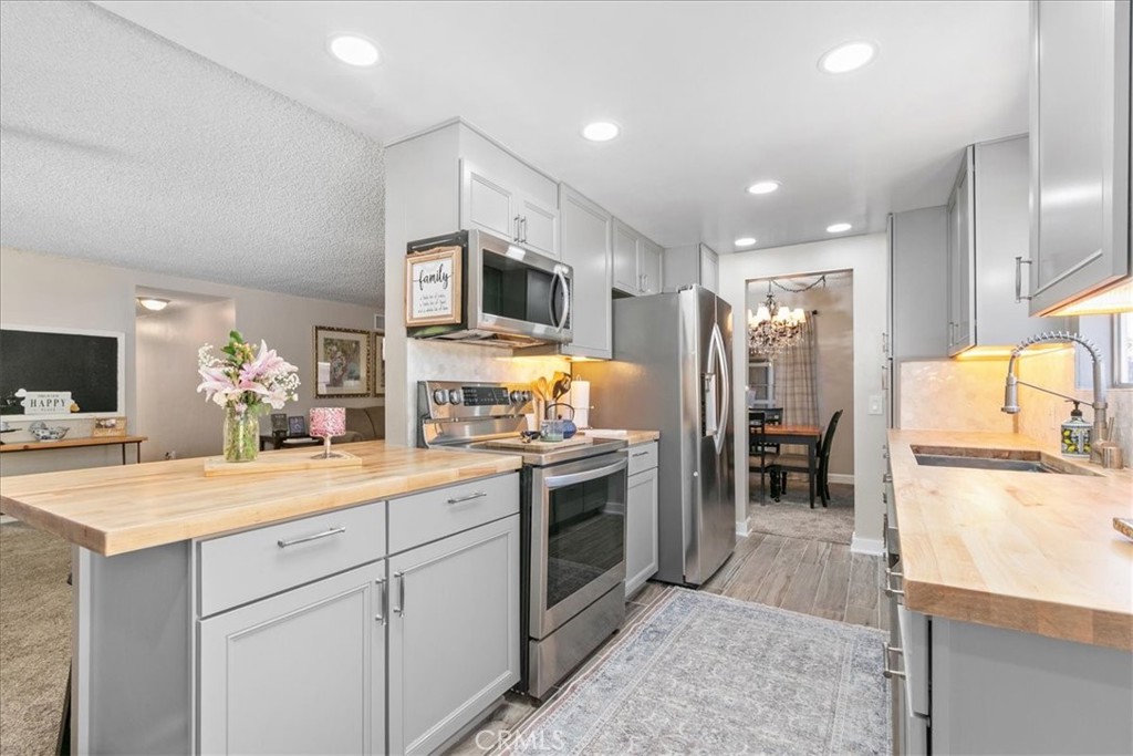 10907 Winesap Avenue