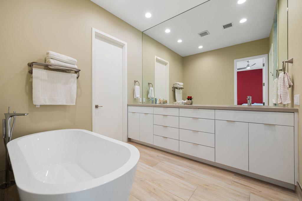 Ironwood Country Clu - Residential Lease