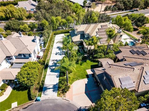 Photo of 10 Skylark Way WAY, Trabuco Canyon, CA 92679 (MLS # OC26211778)