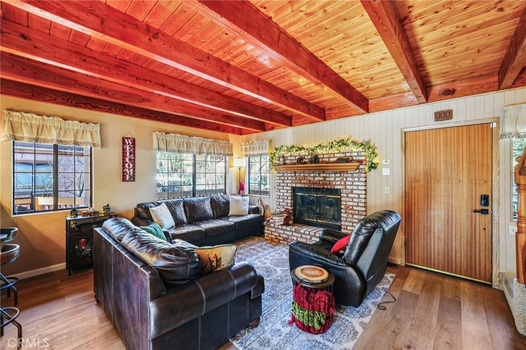 1847 Thrush Road