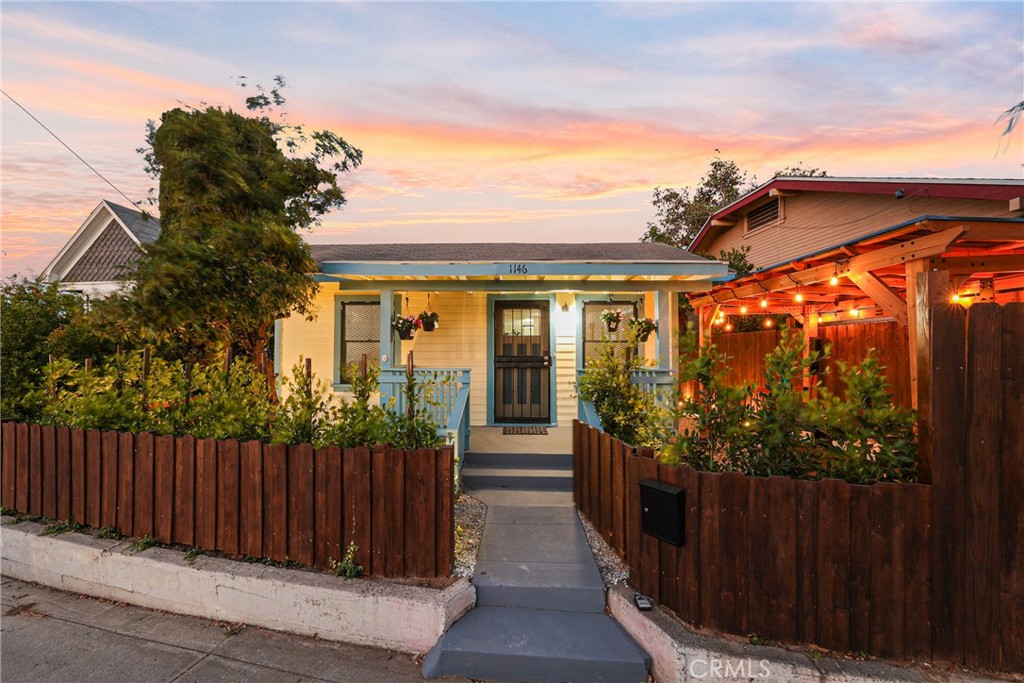 1146 N Loma Vista Drive