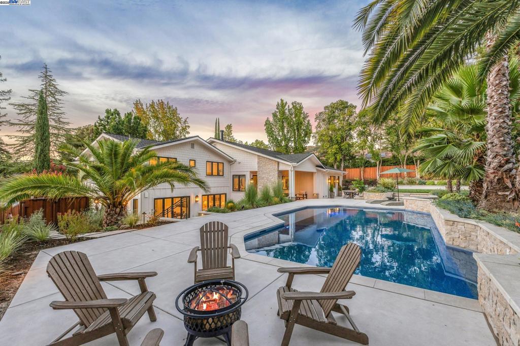 ROUNDHILL - Residential